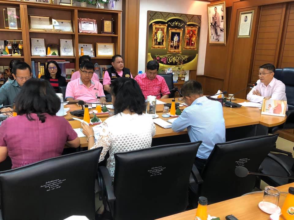 นายวรวิทย์ ศุภโชคชัย นายกเทศมนตรีนครระยอง เป็นประธานการประชุมประจำเดือนมีนาคม ๒๕๖๓ 